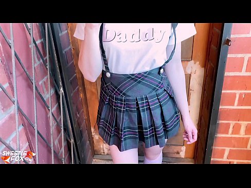 ❤️ Schoolgirl Sucks a dick gu domhainn agus fucks an àite clasaichean. ❤❌  Gnè càileachd  aig gd.onetubes.top